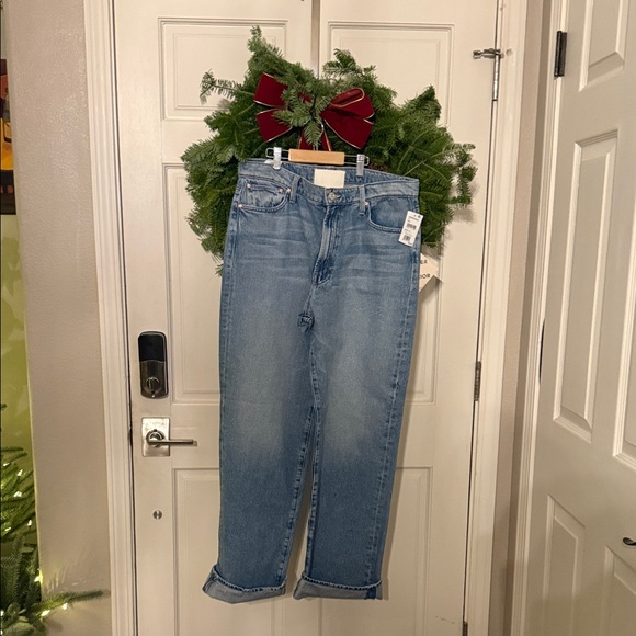 MOTHER Denim - MOTHER The Dodger Skimp Cuff Straight Leg Jeans